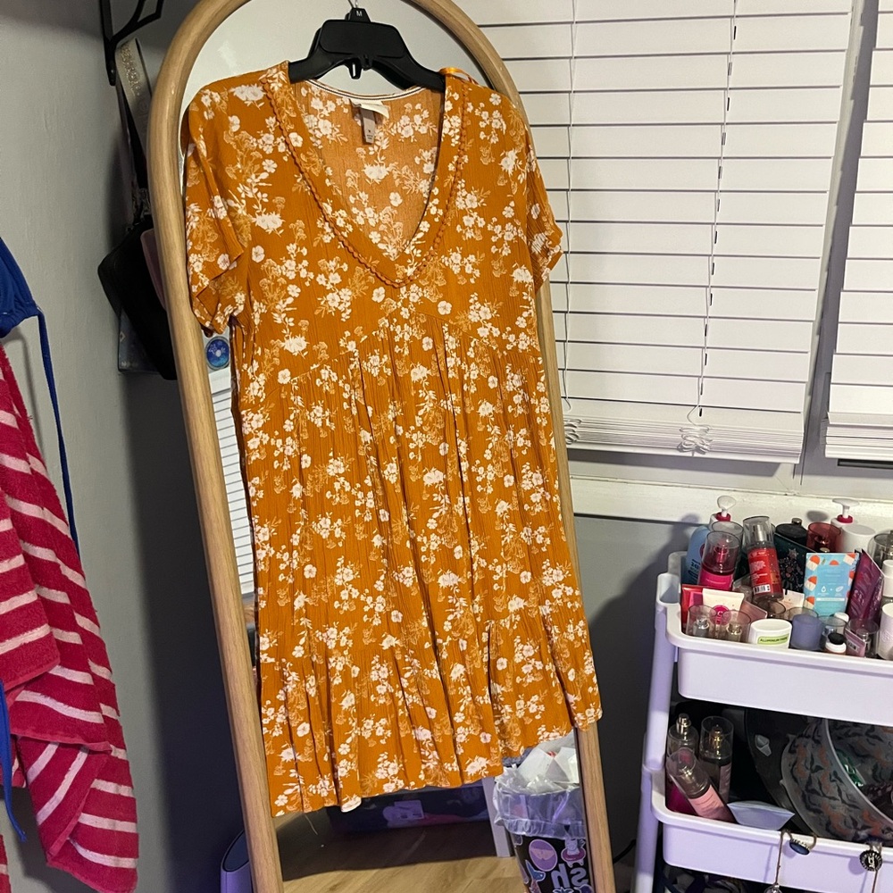 Knox Rose Rust Dress with White Floral Design